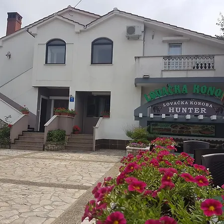 Hunter Πανσιόν 3*