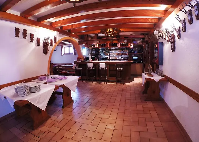 Hunter ゲストハウス 3*